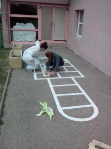 maternelle J. Moulin toussaint2014 marelle